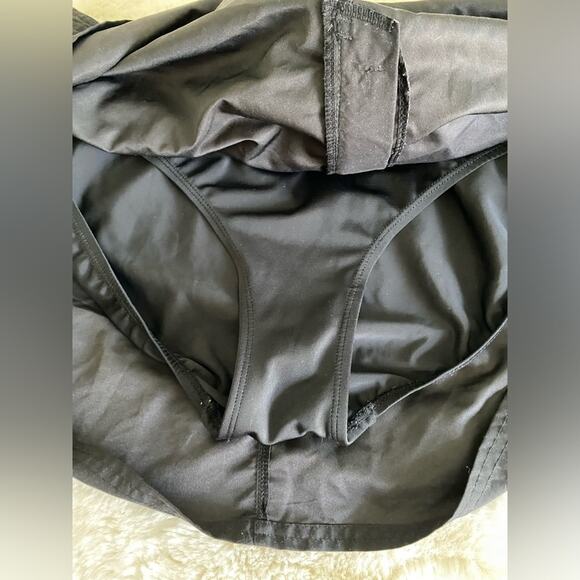 Tropical Escape Black‎ Swim Skirt with Tie Sz 18 - Picture 5 of 8